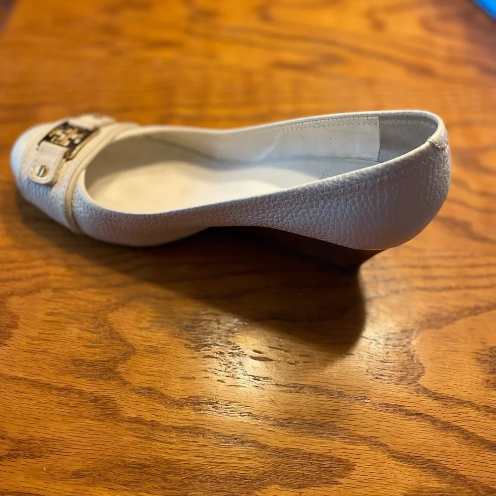 Tory Burch White Leather Pumps